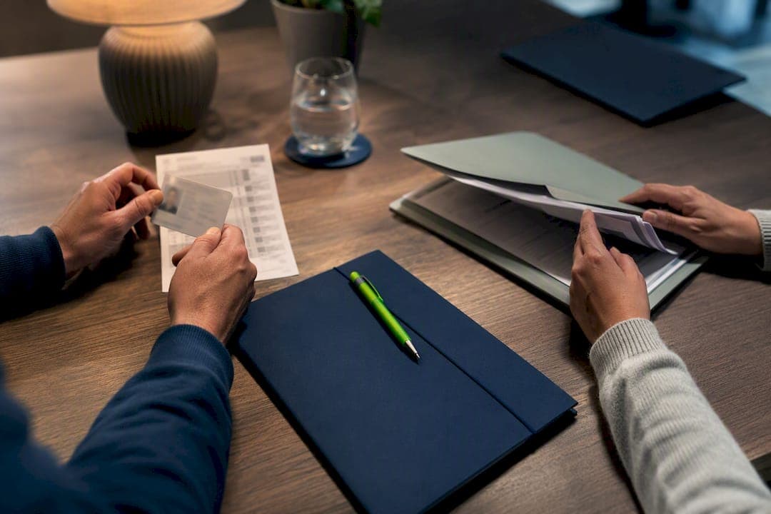 Get a UK car lease with poor credit using a guarantor and soft checks